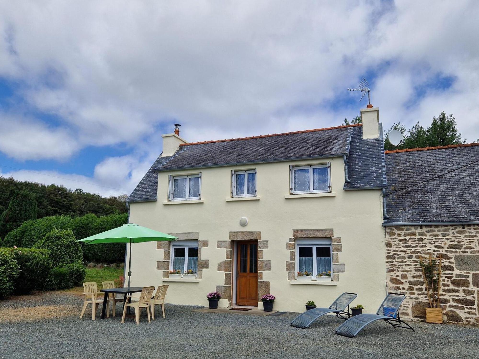 Holiday Home In The Countryside Near The Beach Guerlesquin 외부 사진